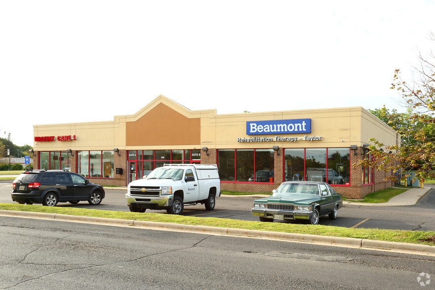 9870 Telegraph Rd, Taylor, MI for sale - Building Photo - Image 3 of 4