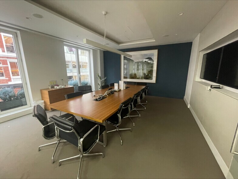 2-4 Cork St, London for lease - Building Photo - Image 3 of 9