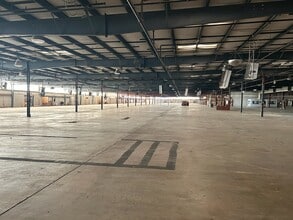 942 W Park Dr, Selma, AL for lease Interior Photo- Image 1 of 8