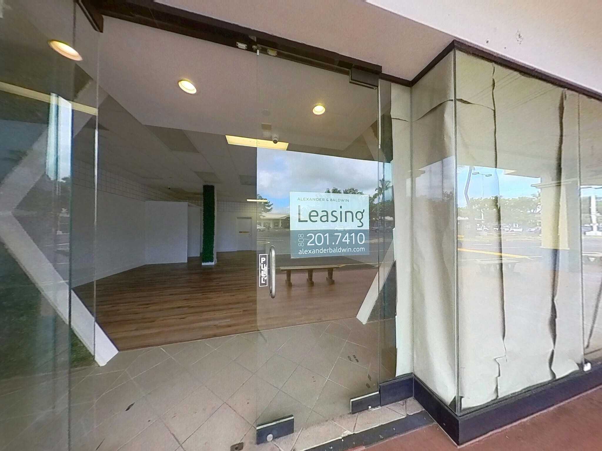 75-5595 Palani Rd, Kailua Kona, HI for lease Interior Photo- Image 1 of 6