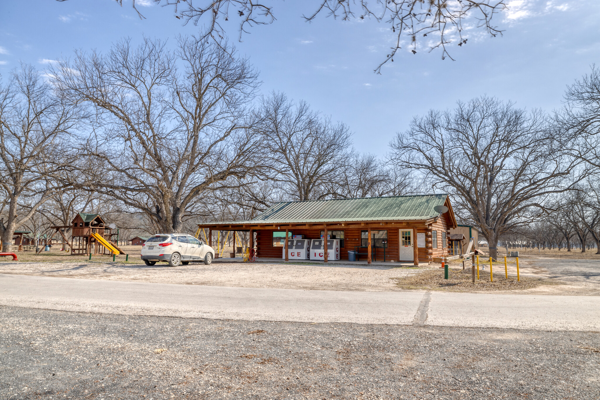 144 E Ranch Rd, Leakey, TX à vendre Photo du bâtiment- Image 1 de 1