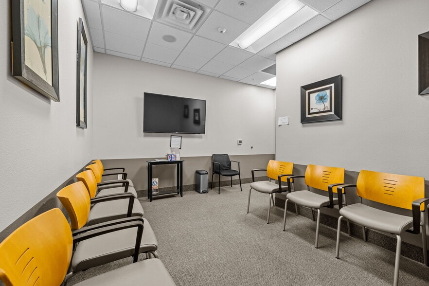 127 Raley Blvd, Chico, CA for sale - Interior Photo - Image 2 of 4