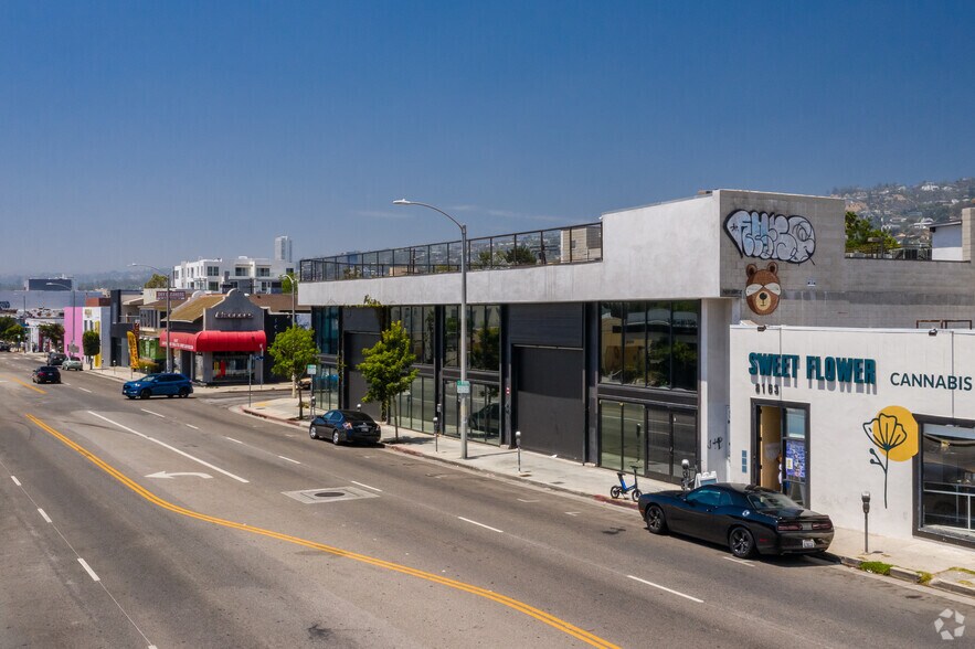 8175 Melrose Ave, Los Angeles, CA à louer - Photo du bâtiment - Image 3 de 6