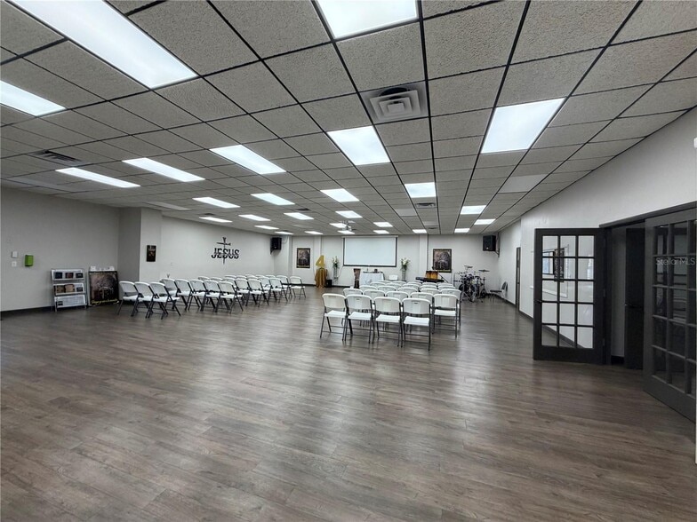 208 E Lake Ave, Auburndale, FL for lease - Building Photo - Image 2 of 22