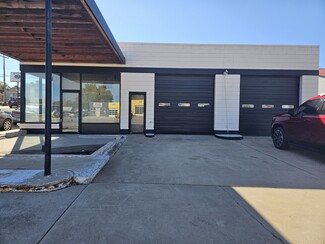 Plus de détails pour 1000 W Main St, Yukon, OK - Vente au détail à vendre