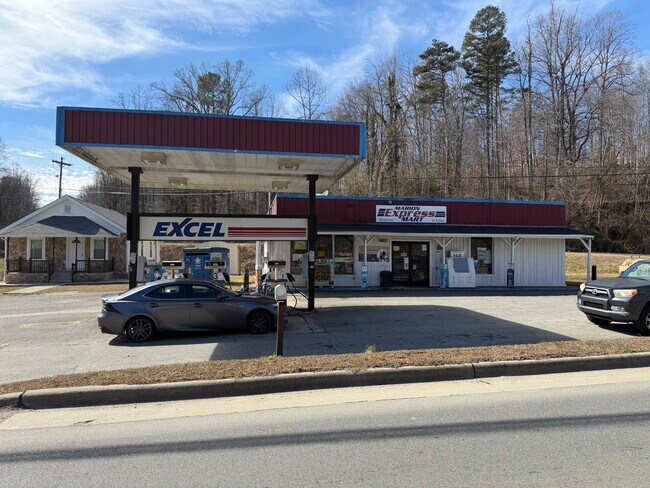 More details for 2700 NC 226 S, Marion, NC - Retail for Sale
