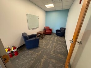 1330 Win Hentschel Blvd, West Lafayette, IN for lease Interior Photo- Image 1 of 1