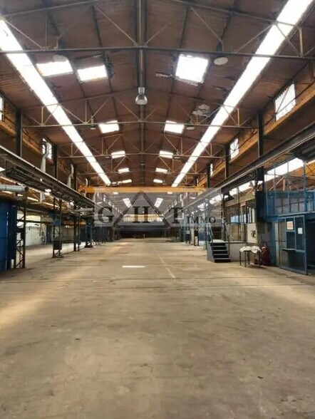 Industriel dans Mareuil-lès-Meaux à vendre - Photo du bâtiment - Image 3 de 9