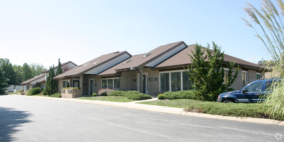 49-59 Kensington Pky, Abingdon, MD à louer - Photo du bâtiment - Image 3 de 17