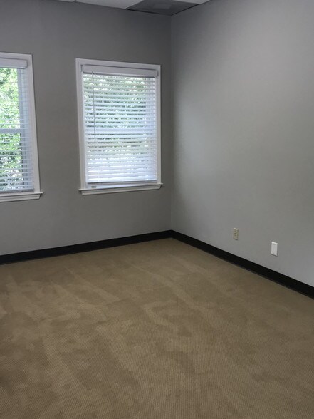 400 Main St, Hilton Head, SC à louer - Photo intérieure - Image 3 de 17