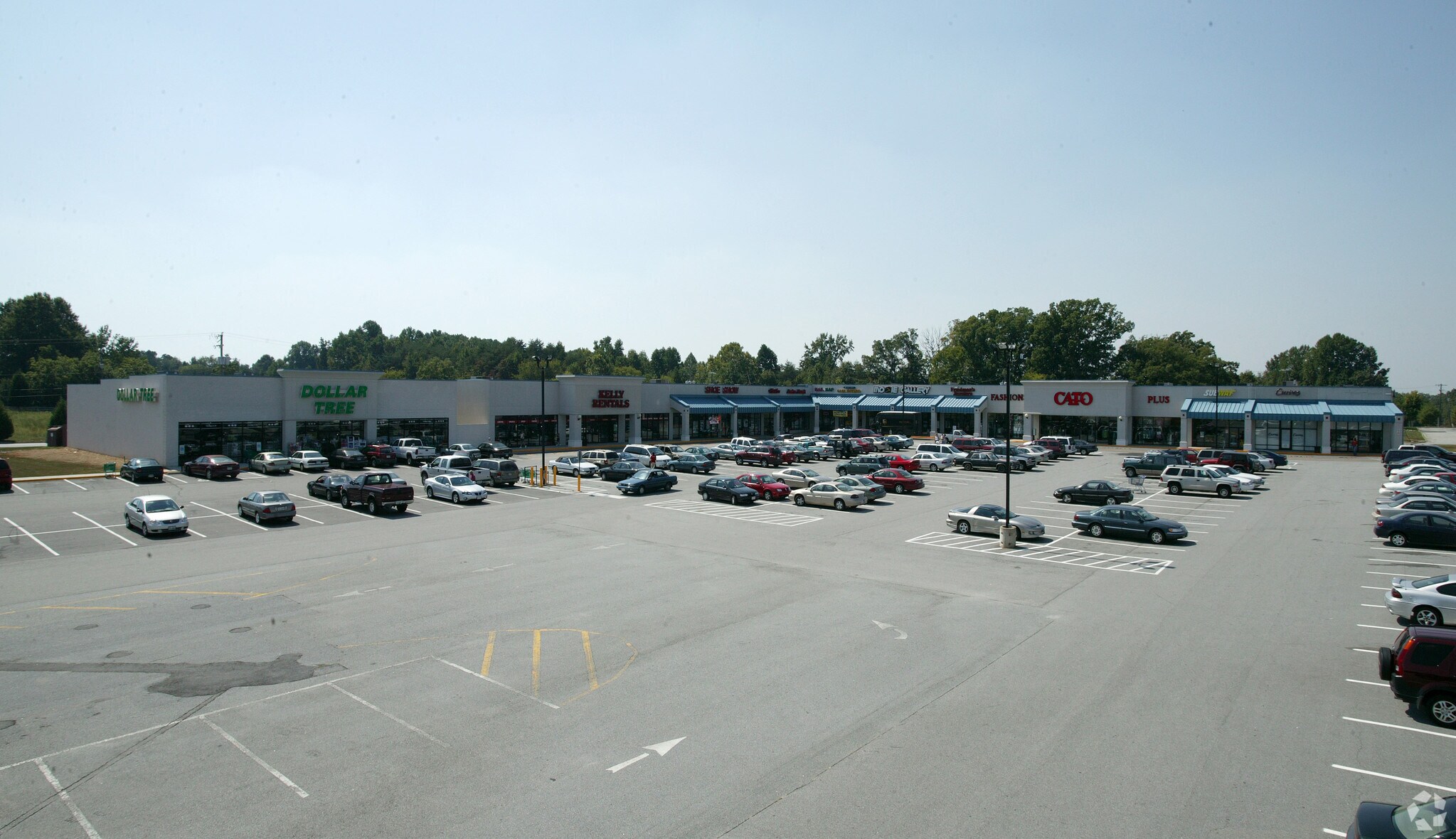 1800 Peery Dr, Farmville, VA for lease Primary Photo- Image 1 of 7