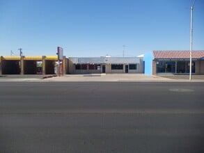 711 E Florence Blvd, Casa Grande, AZ for lease Building Photo- Image 2 of 2