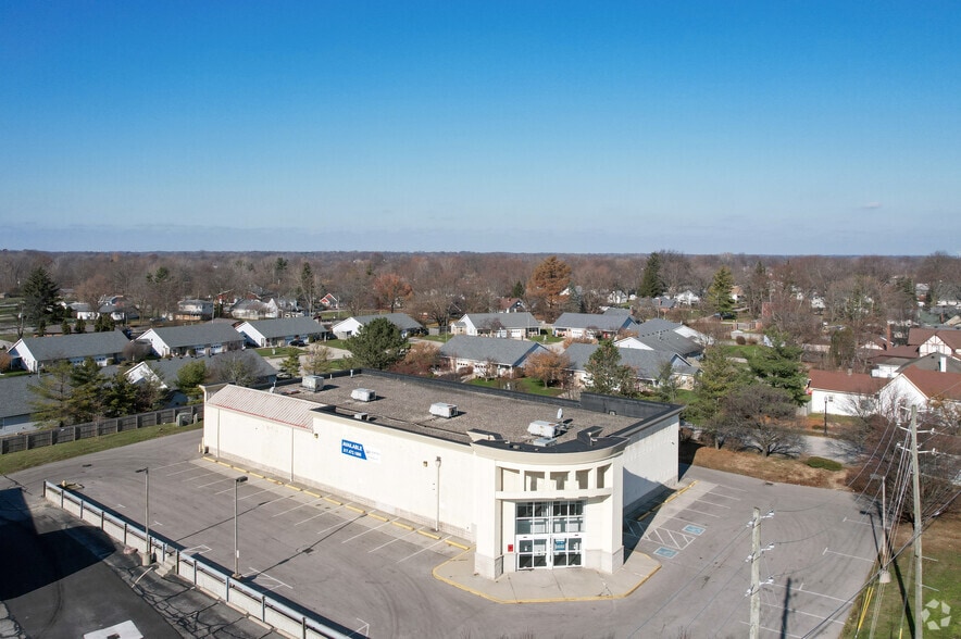 6336 Oaklandon Rd, Indianapolis, IN for sale - Building Photo - Image 3 of 6