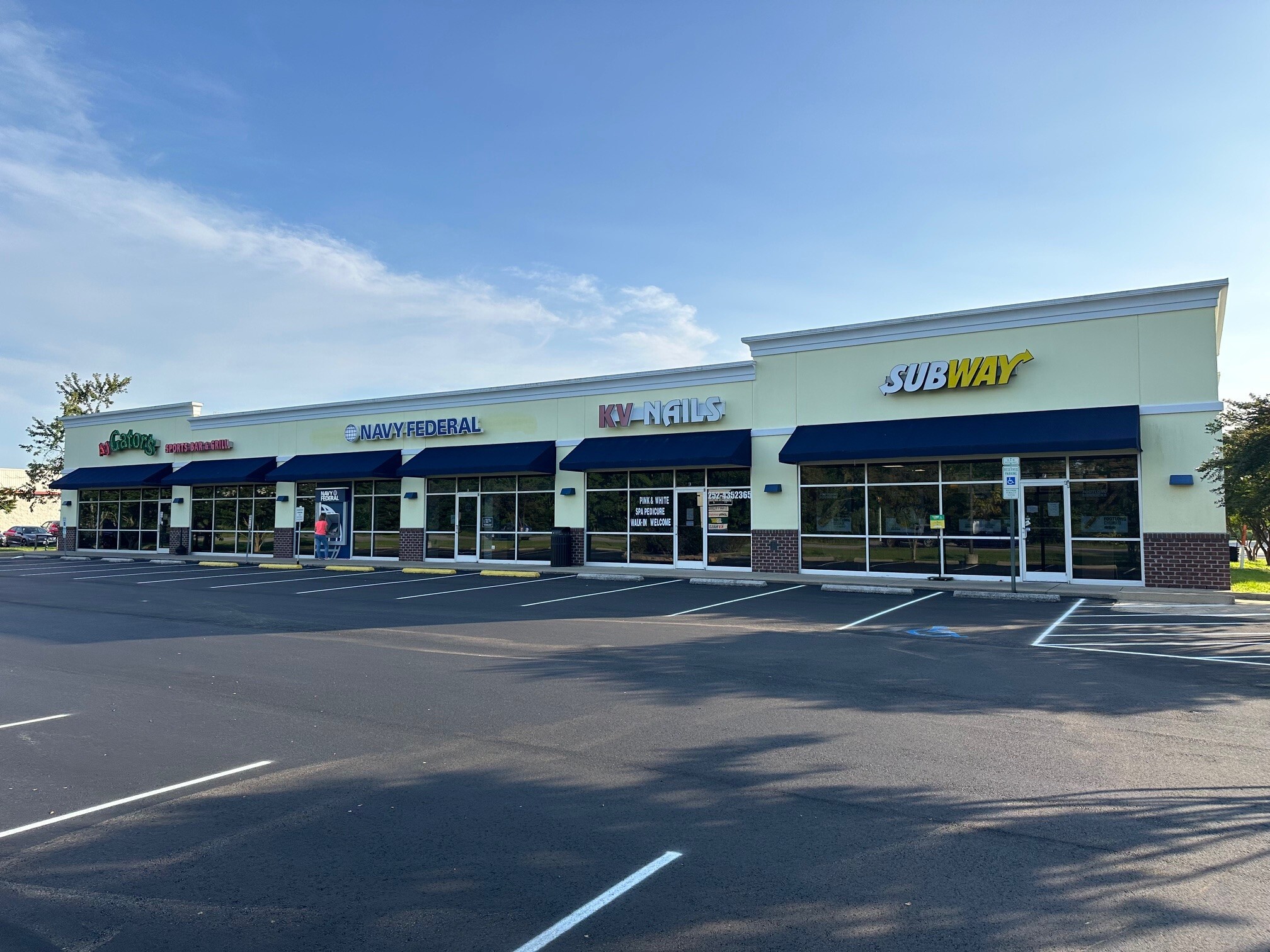105 E Currituck Commercial Dr, Moyock, NC for lease Primary Photo- Image 1 of 5