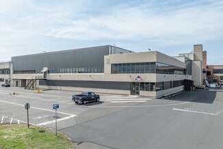 Plus de détails pour 50 Cardinal Ln, Warminster, PA - Industriel à louer