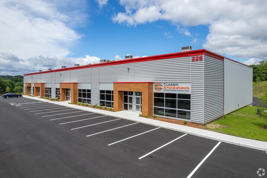 220 - 306 Innovative Way, Nashua, NH à louer - Photo du bâtiment - Image 1 de 6