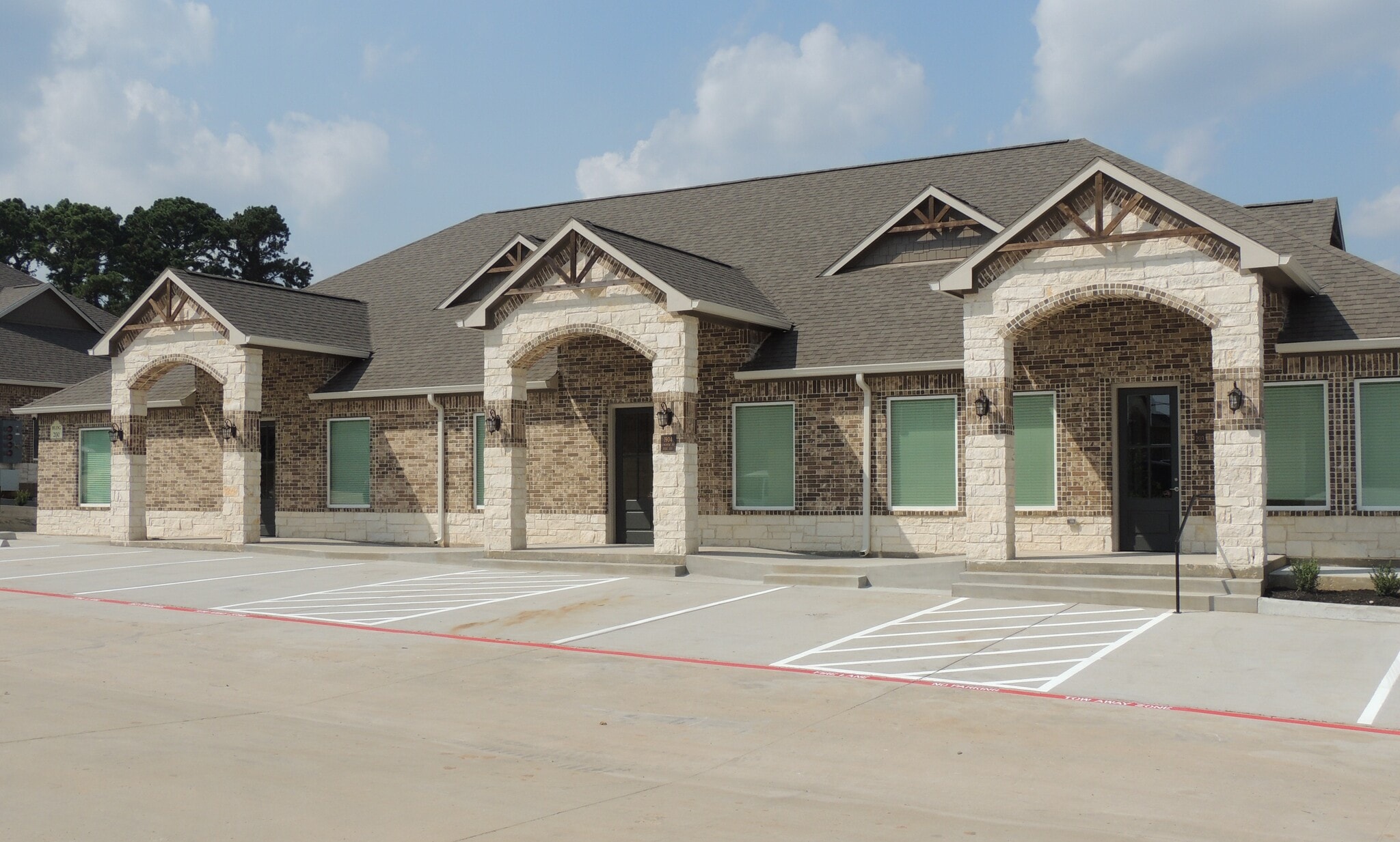 1904 Longmire Rd, Conroe, TX for lease Primary Photo- Image 1 of 19