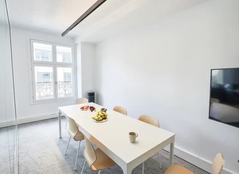 Office in Paris for lease - Building Photo - Image 3 of 7