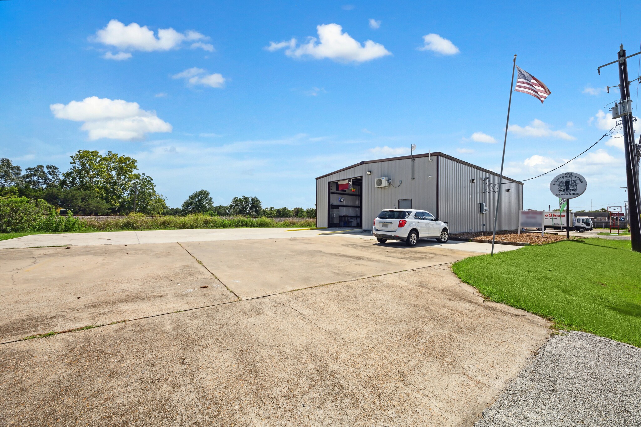 13111 Highway 6, Santa Fe, TX à vendre Photo du bâtiment- Image 1 de 42