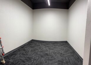 115 N Geneva Rd, Vineyard, UT for lease Interior Photo- Image 1 of 1