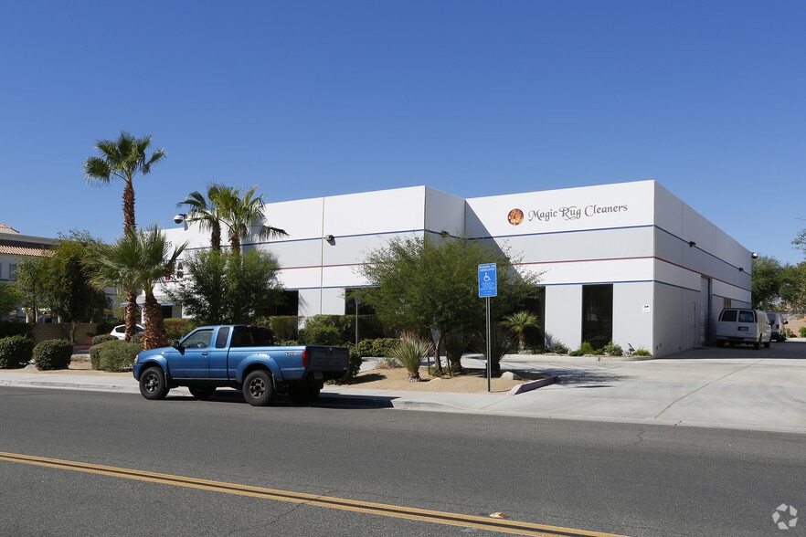 39665 Entrepreneur Ln, Palm Desert, CA for lease - Building Photo - Image 3 of 5