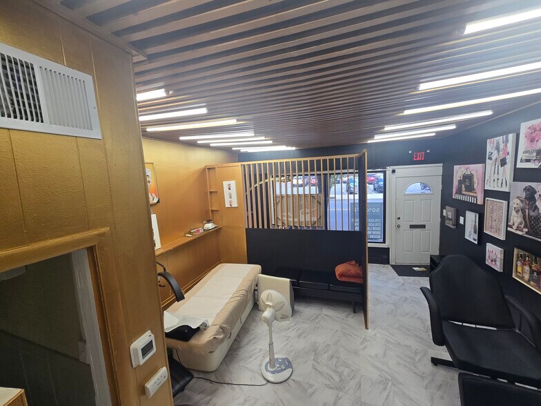 653 Van Houten Ave, Clifton, NJ à louer - Photo du bâtiment - Image 2 de 3