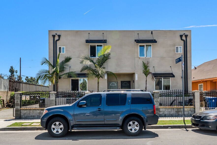 814-816 1/2 W 47th St, Los Angeles, CA à vendre - Photo du bâtiment - Image 2 de 13