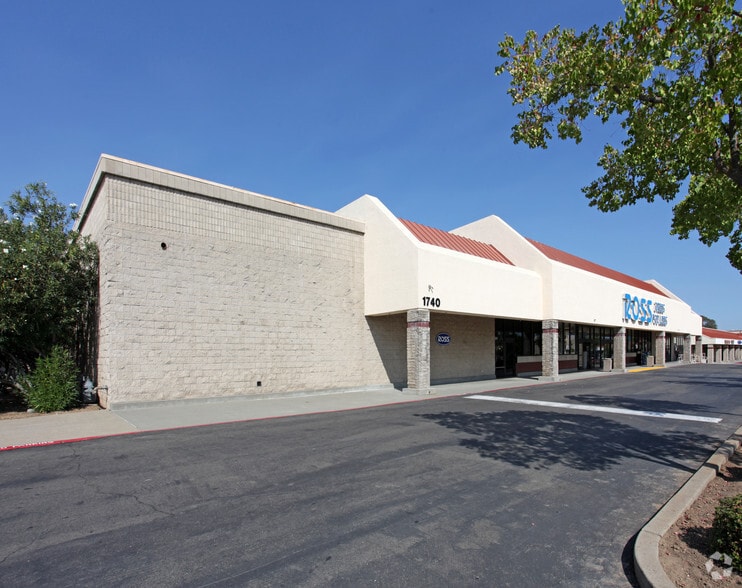 1740 Santa Clara Dr, Roseville, CA for lease - Primary Photo - Image 1 of 7
