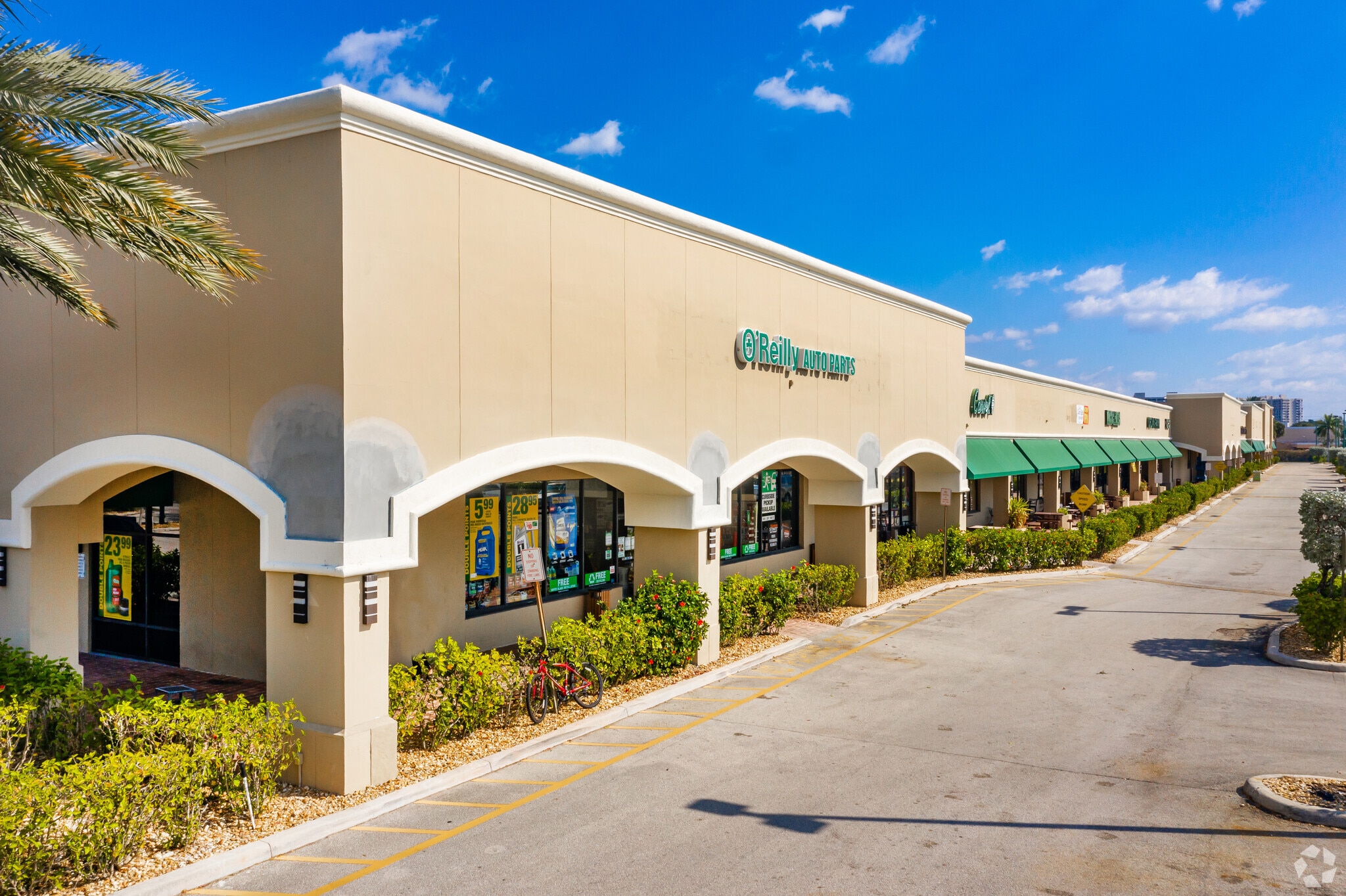 499 NE Spanish River Blvd, Boca Raton, FL à louer Photo du bâtiment- Image 1 de 9
