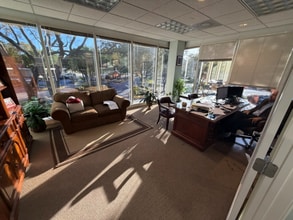 580 Village Blvd, West Palm Beach, FL for lease Interior Photo- Image 1 of 6