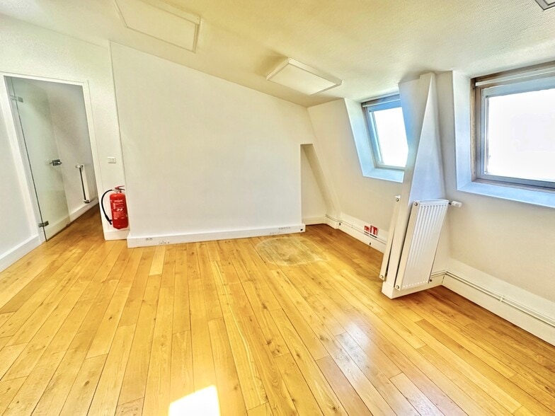 41 Boulevard Des Capucines, Paris for lease - Interior Photo - Image 2 of 6