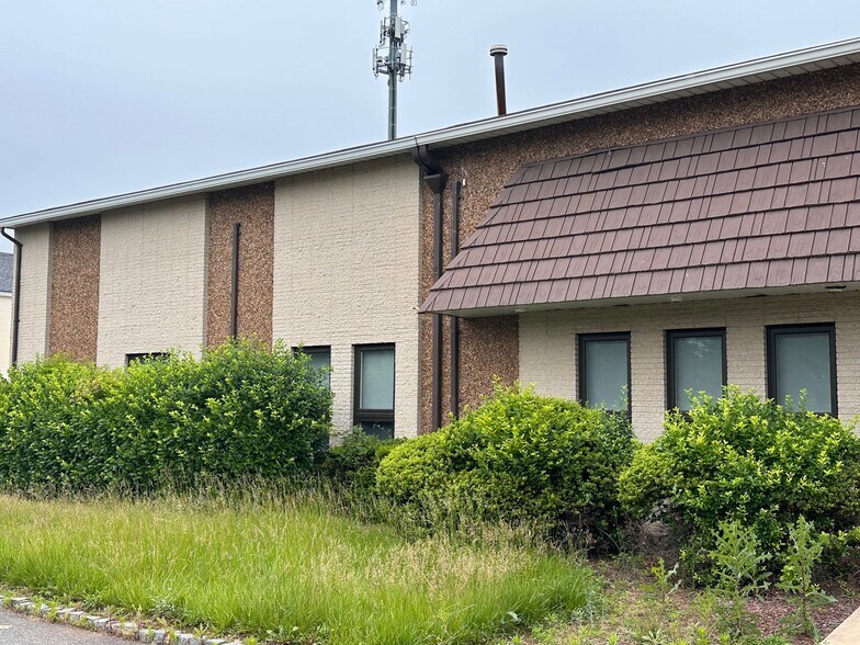 170 Us Highway 206, Hillsborough, NJ à vendre - Photo du bâtiment - Image 1 de 11