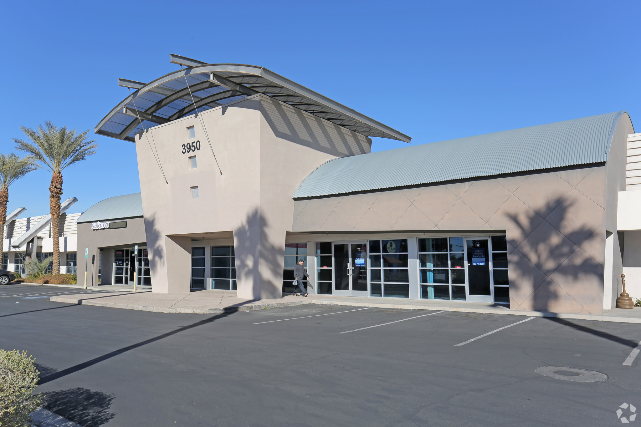 3950 E Sunset Rd, Las Vegas, NV for lease Primary Photo- Image 1 of 9