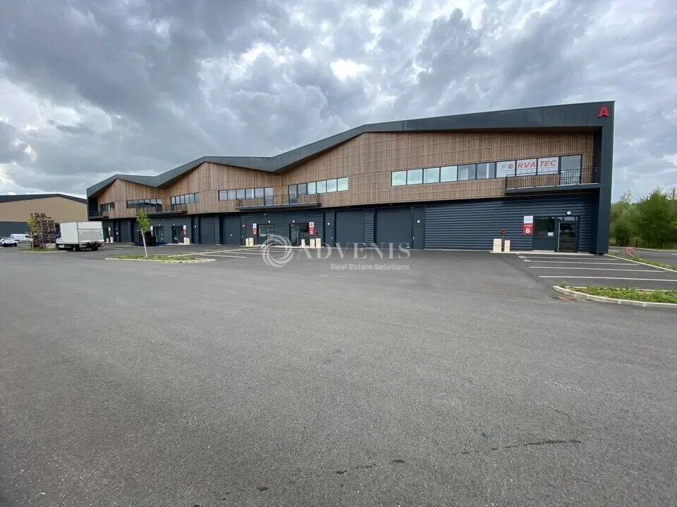 Local d'activités dans Moissy-Cramayel à vendre Photo du bâtiment- Image 1 de 7