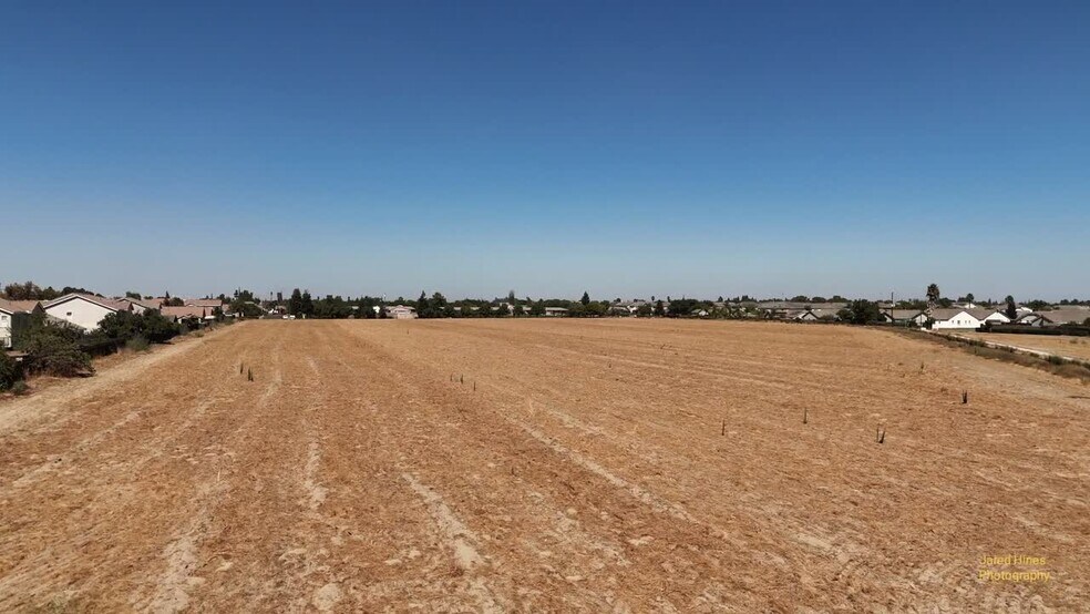 13638 Peach Avenue, Livingston, CA for sale - Commercial Listing Video - Image 2 of 18