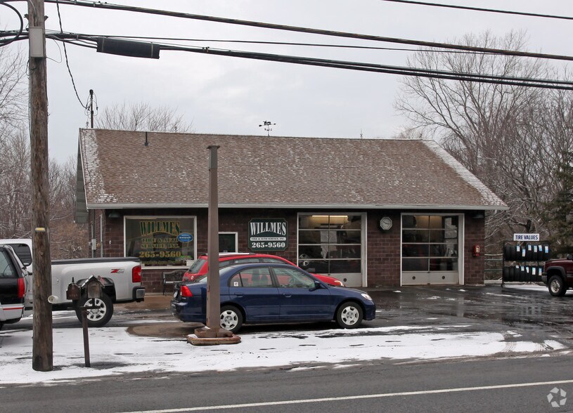 1434 Ridge Rd, Webster, NY à vendre - Photo du bâtiment - Image 2 de 17