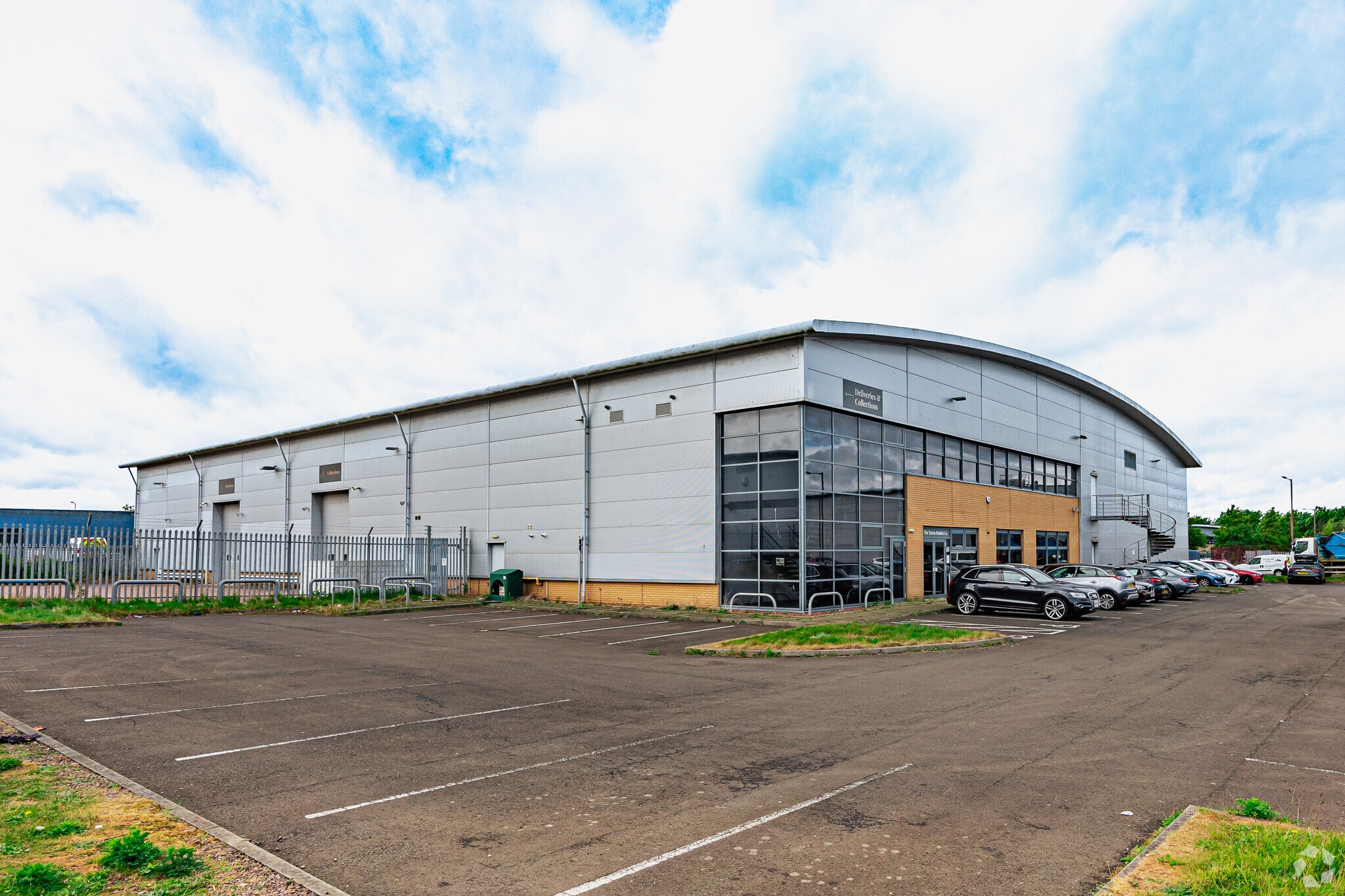 Chariot Dr, Newbridge for lease Building Photo- Image 1 of 5