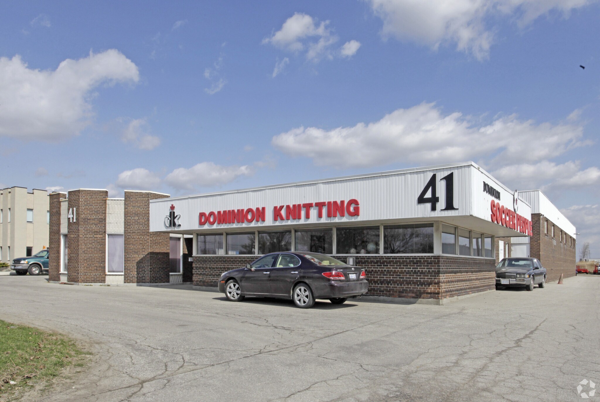 41 Bramalea Rd, Brampton, ON for sale Primary Photo- Image 1 of 1