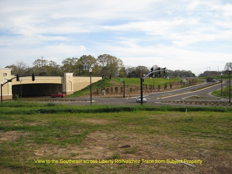 260 Sgt Prentiss Dr, Natchez, MS for sale - Building Photo - Image 3 of 7