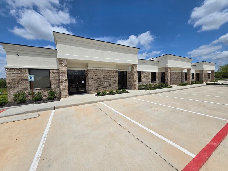 6110 Sienna Ranch Rd, Missouri City, TX à louer - Photo du bâtiment - Image 1 de 21