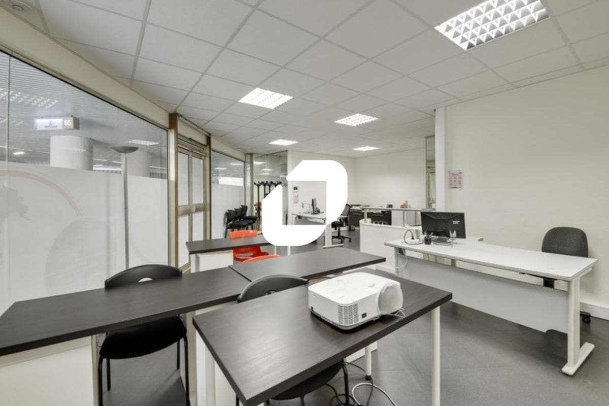 21-23 Rue Du Départ, Paris for lease Building Photo- Image 1 of 17