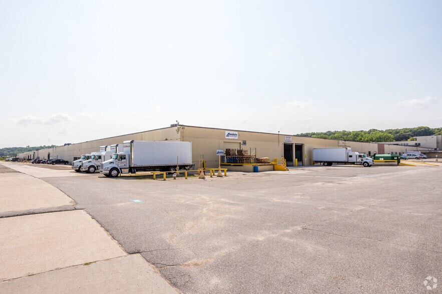 1901 Bell Ave, Des Moines, IA à louer - Photo du bâtiment - Image 3 de 7