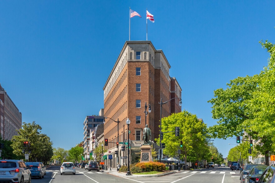 1301 Connecticut Ave NW, Washington, DC à louer - Photo du bâtiment - Image 2 de 11