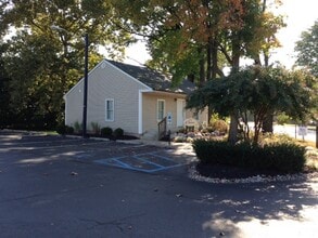 11 Hartford Rd, Riverside, NJ for lease Interior Photo- Image 1 of 4