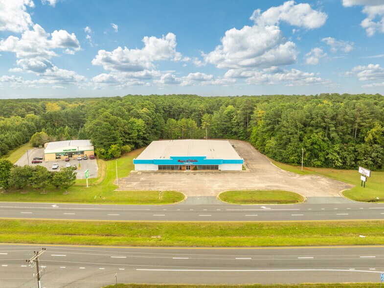 25131 Charles M Lankford Jr Memorial Hwy, Onley, VA à vendre - Photo du bâtiment - Image 2 de 10