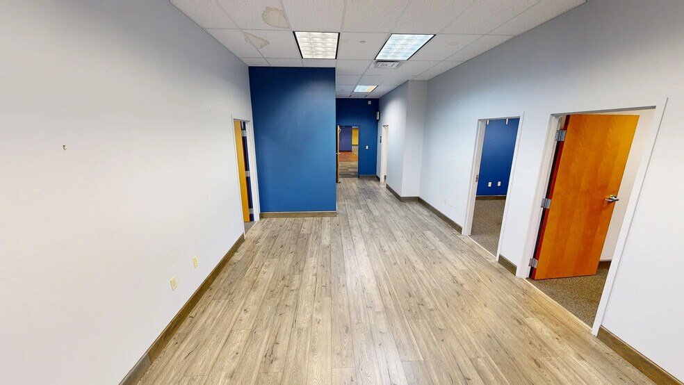 6790 New Tampa Hwy, Lakeland, FL à louer - Photo du bâtiment - Image 2 de 43