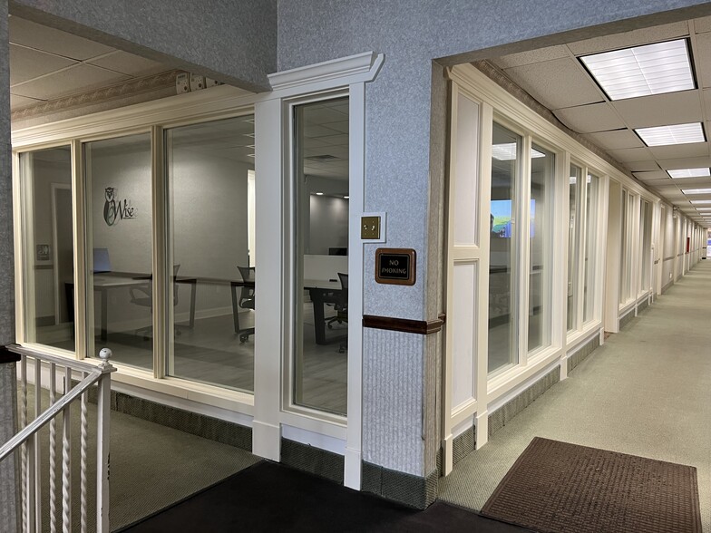 35-37 Kings Hwy, Haddonfield, NJ for lease - Interior Photo - Image 3 of 6