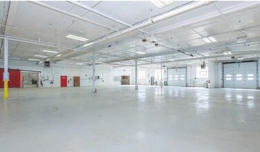 101 Clinton Rd, Fairfield, NJ for lease Interior Photo- Image 2 of 3