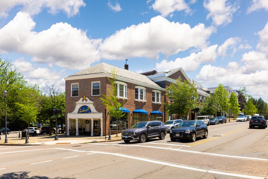 21 Grove St, Wellesley, MA for sale - Building Photo - Image 3 of 20