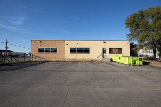 3241 N 7th Street Trfy, Kansas City, KS à louer Photo du bâtiment- Image 2 de 3